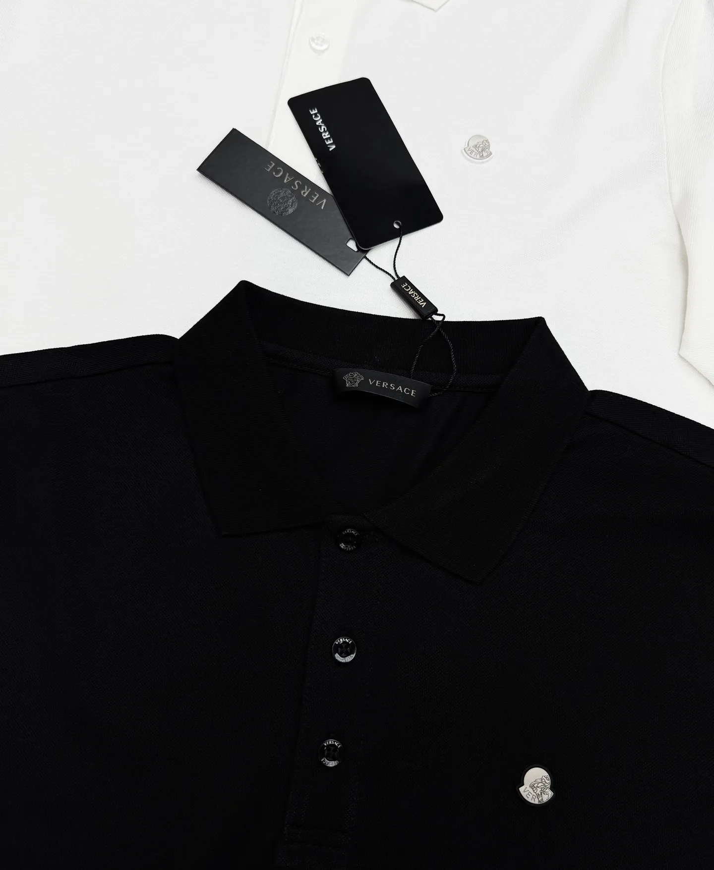 ⚜️Moncle* Classic Polo .New Arrival . Polo 230 ， . moncler Classic . . ！ . ！ ：Black.White.Sizes：M-3XL（S 4xl ） ❗️175/140 L